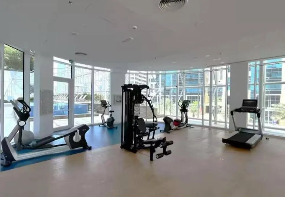 Apartment Exquisite Stay In Downtown Burj Khalifa Views With Stunning Pool Dubai United Arab Emirates